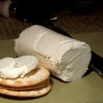 Quiche z serem kozim i szpinakiem